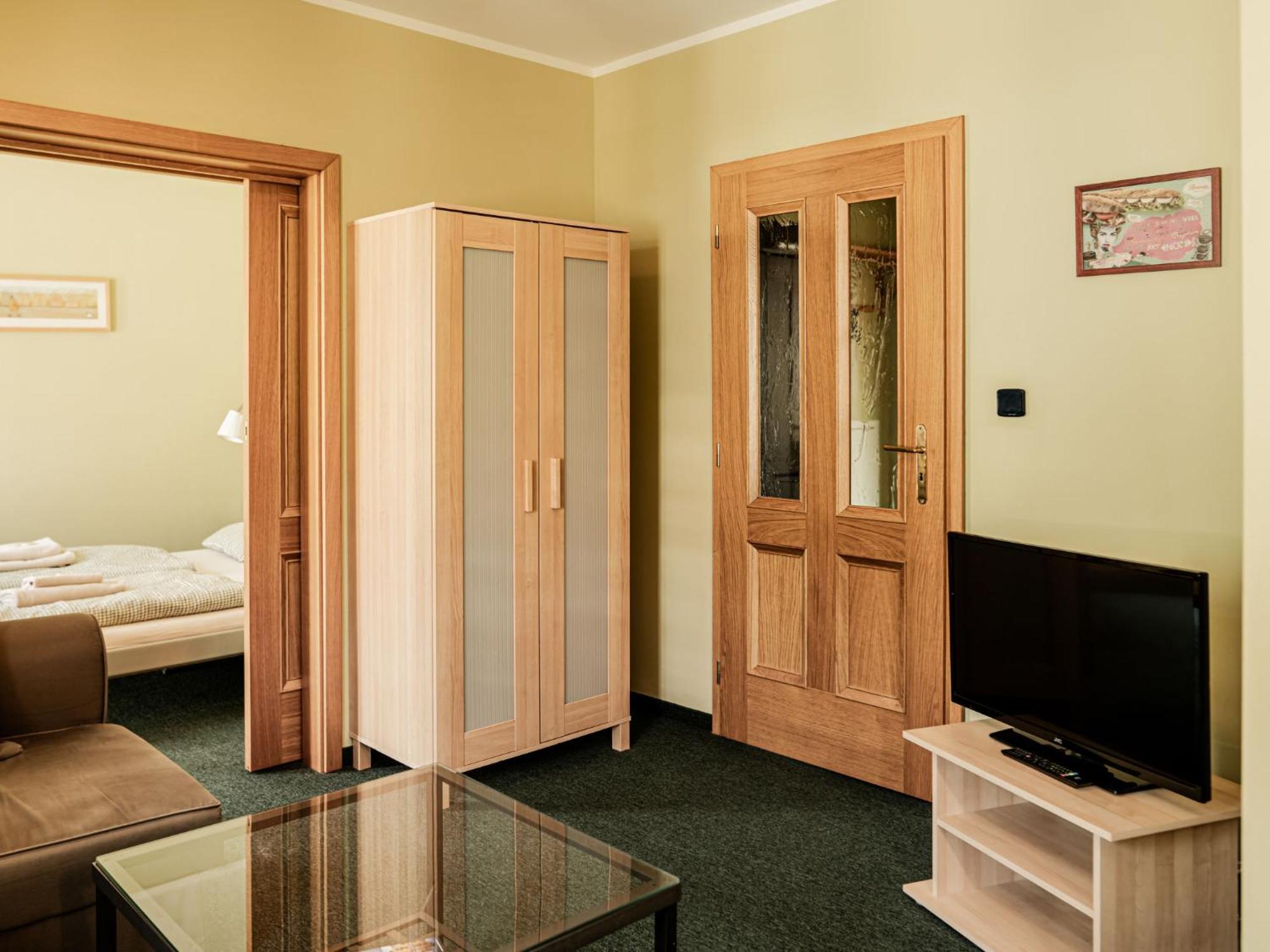 Apartment Chopin By Interhome Mariánské Lázně Eksteriør billede